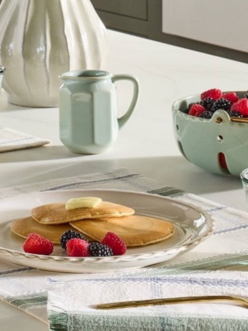 New 8 fl oz Stoneware Beverage Pitcher Peace Blue - Hearth & Hand™ with Magnolia - Picture 2 of 4